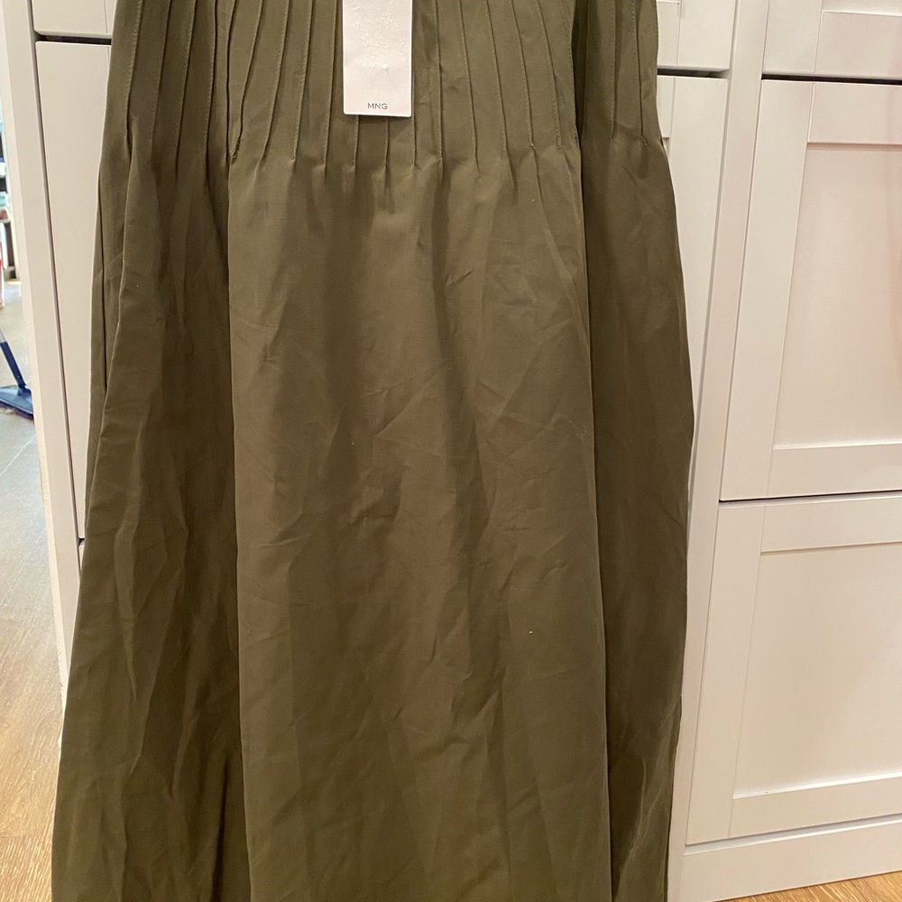 Mango Green Maxi A-Line Pleated Skirt